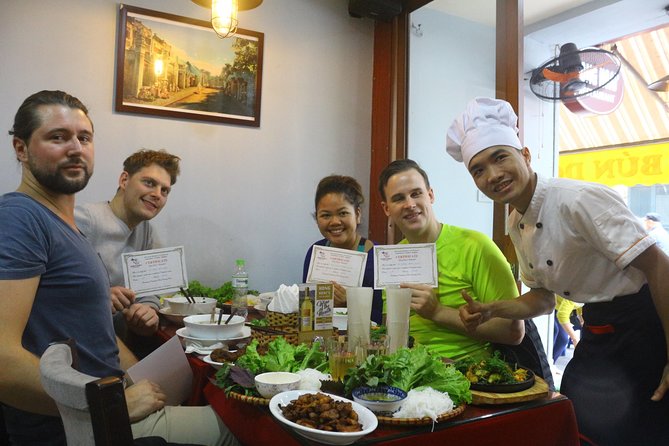 3 Dishes cooking + Egg Coffee bonus & Local Market Tour - Meeting at Hoang’s Restaurant in the Old Quarter