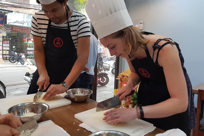 3 Dishes cooking + Egg Coffee bonus & Local Market Tour - Who will get the most from this class