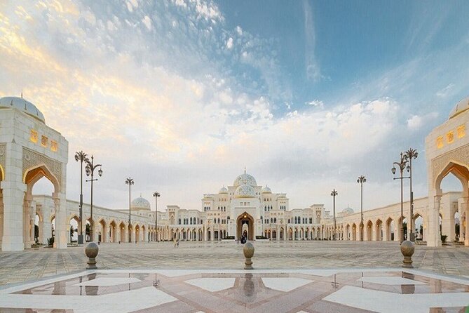 Abu Dhabi Tour from Dubai With Gold Coffee At Emirates Palace - Emirates Palace and the gold cappuccino