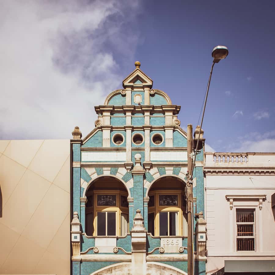 Ballarat: City Tales Guided Walking Tour + Coffee - Key points to know before you book