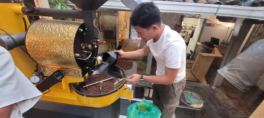 Bogota: Coffee Tasting, Roasting, Filtration & Espresso Tour - Starting near Chorro de Quevedo Plaza