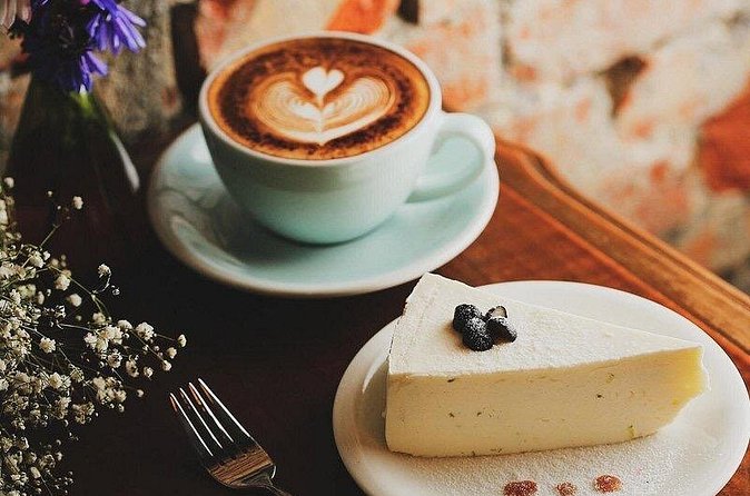 Coffee Crawl in Barcelona - Food stops: coffee, pastries, churros, and more