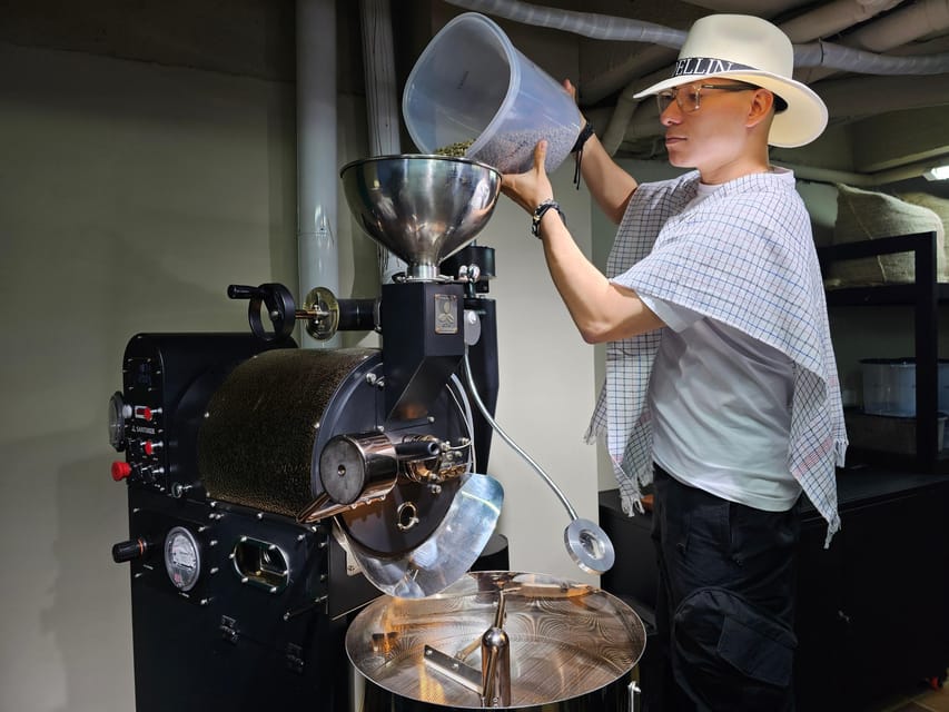 Coffee Experience with roasting show in Comuna 13 - Why this Comuna 13 coffee stop is worth your time