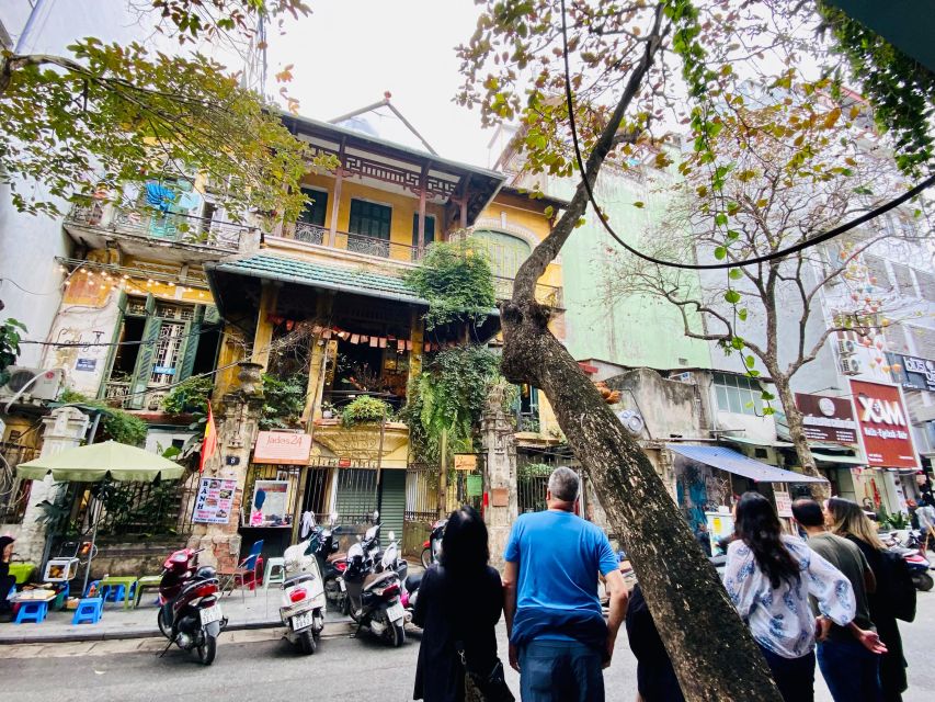 Coffee, History, and Architecture of the French Quarter - Trang Tien Street and the sweet finish