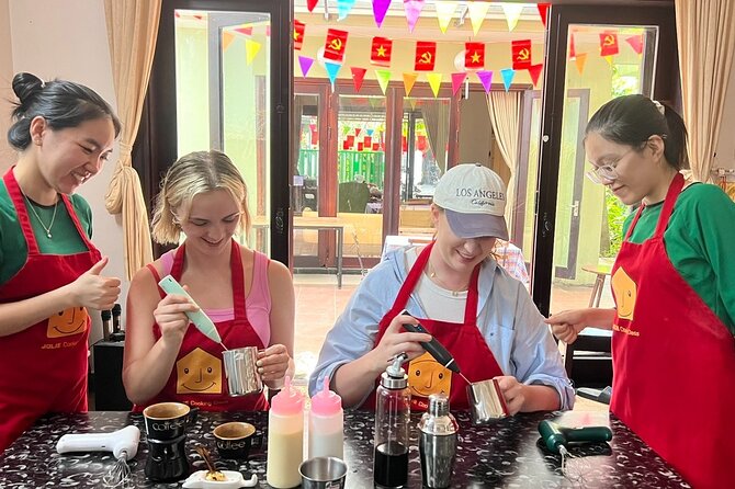 Coffee Making and Banh Mi Class Hoi An - The social side, and what a group of 12 means