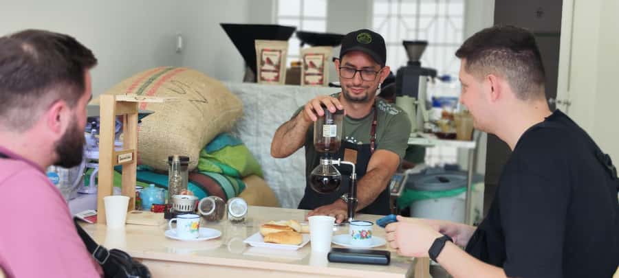 Coffee Tasting Experience in Cali - Tasting three coffees in different ways