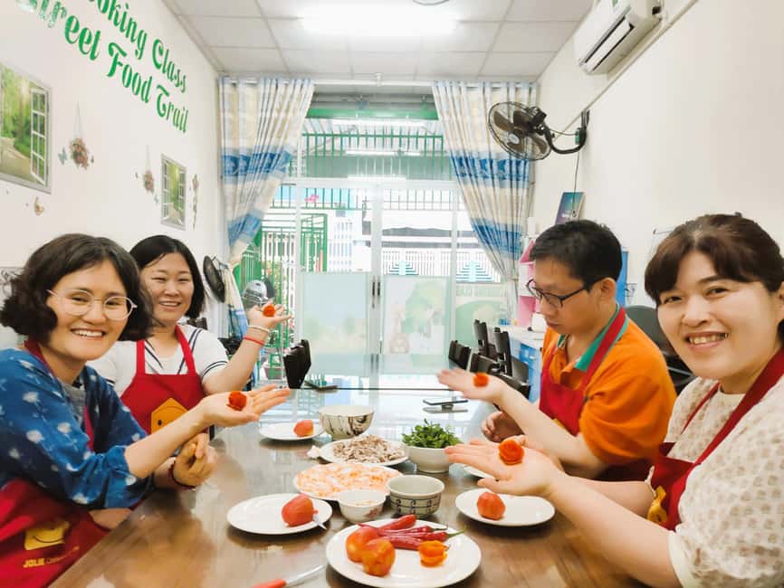 Da Nang: Coffee Making And Cooking Class - From coffee table to Da Nang kitchen