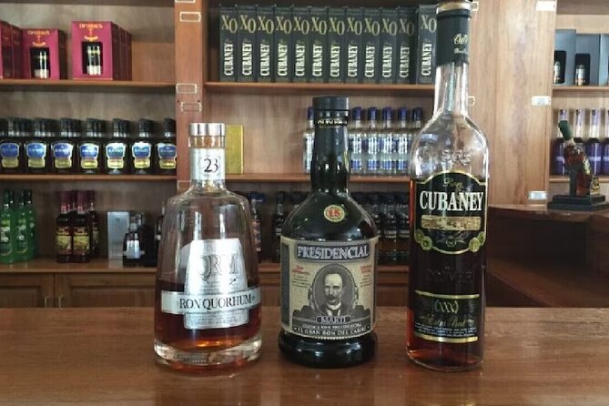 Discover Dominican Treasures: Rum, Cigars, Coffee & Chocolate - A three-hour introduction to Dominican goods