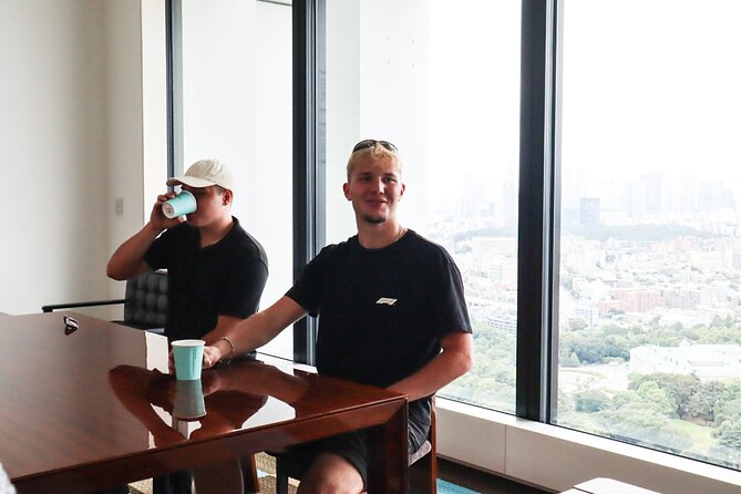 Discover Japanese Politics Over a Coffee in Tokyo - A small group changes the tone