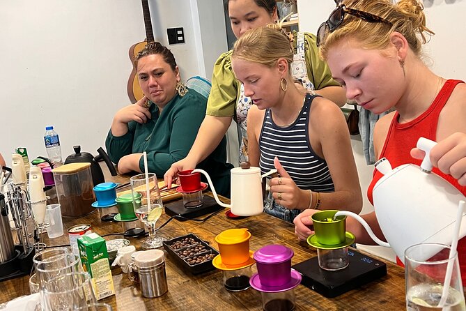Drip Craft Coffee Workshop-Discover 4 Famous Types of Viet Coffee - Mixing coconut milk coffee for a different texture