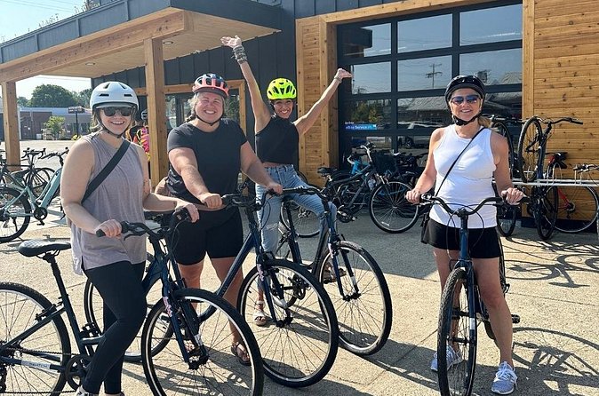 Grand Haven Morning Guided Bike & Coffee Tour - 3 Hours - Grand Haven Lighthouse and Pier