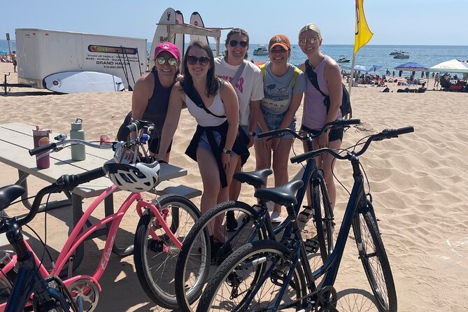 Grand Haven Morning Guided Bike & Coffee Tour - 3 Hours - Guide style and group atmosphere
