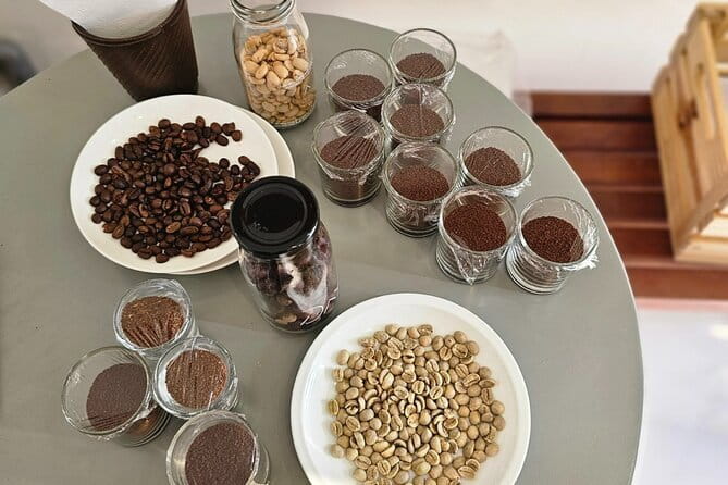Hands-on making 3 Iconic Coffees of South Central North Vietnam - Quynh’s teaching style and the group size