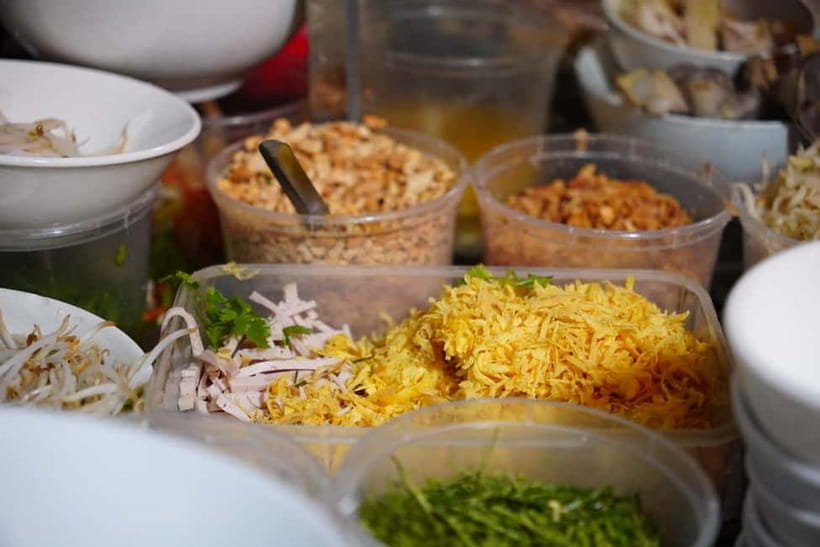 Hanoi: City, Food, Egg Coffee & Village Combo tour - Walking the Old Quarter and ending at Train Street