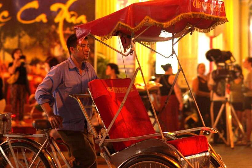 Hanoi: Cyclo the Old Quarter and Egg Coffee Tour - Timing, pickup, and the amount of walking