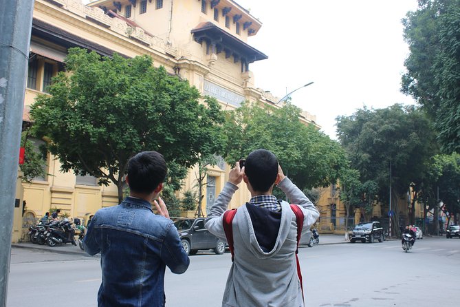 Hanoi French Quarter: Coffee and Stories - Hoan Kiem Lake and the story of Turtle Tower