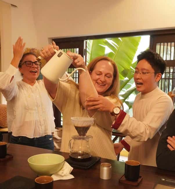 Hanoi: Hands-On 5 Vietnamese Coffees & 3 Local Wines Tasting - Practical planning for your Hanoi day