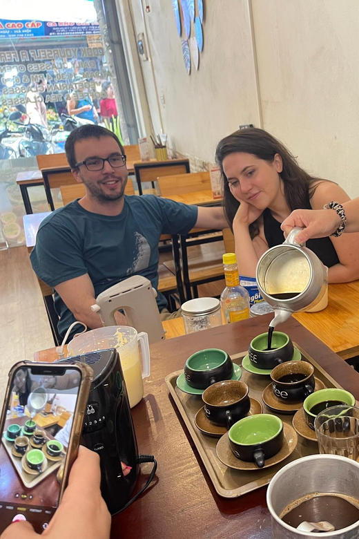 Hanoi: Hanoi Egg Coffee Class learning 5 coffees and stories - A good fit for coffee beginners and curious eaters