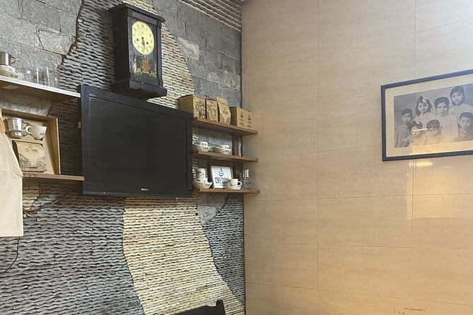 Hanoi History Coffee Tour - Salt coffee at Cafe Minh