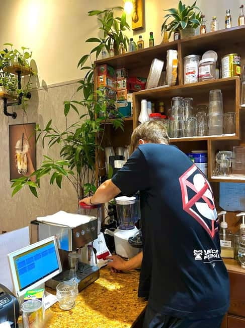 Hanoi: Make 6 Iconic Coffees in a Heritage Home with Locals - What the two-hour rhythm feels like
