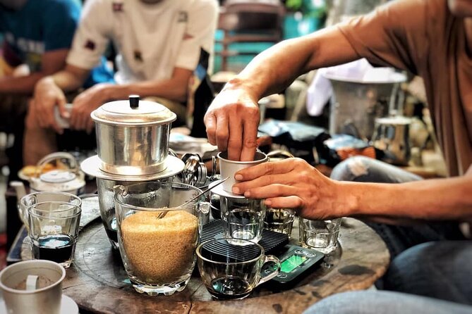 Hanoi Private And All Inclusive Coffee Lovers Tour in Vietnam - Wandering the Old Quarter between coffee stops