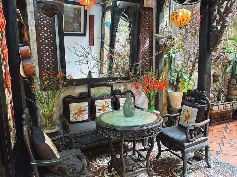Hanoi Street Food, Coffee Tastings, Alleys Walking Tour - Guom Lake and the Temple of Jade Mountain