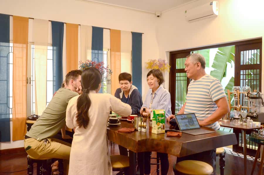 Hanoi: Vietnamese Coffee Workshop with 6 Brews and 8 Recipes - How the guides shape the experience