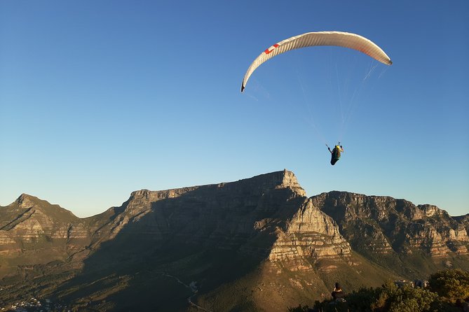 Hiking Lion's Head for sunrise, coffee & hotel Pick-up & Drop off - The first 30 minutes, headlamps and city lights