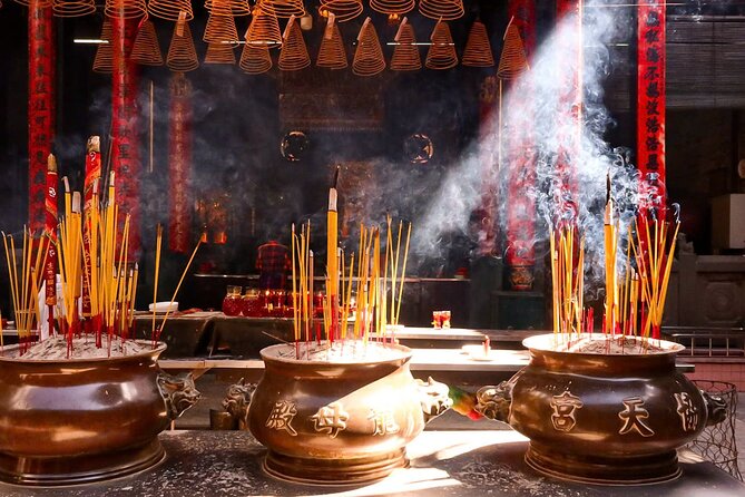 Ho Chi Minh Best Walking Tour: Food, Coffee & History - The guide, group size, and overall feel