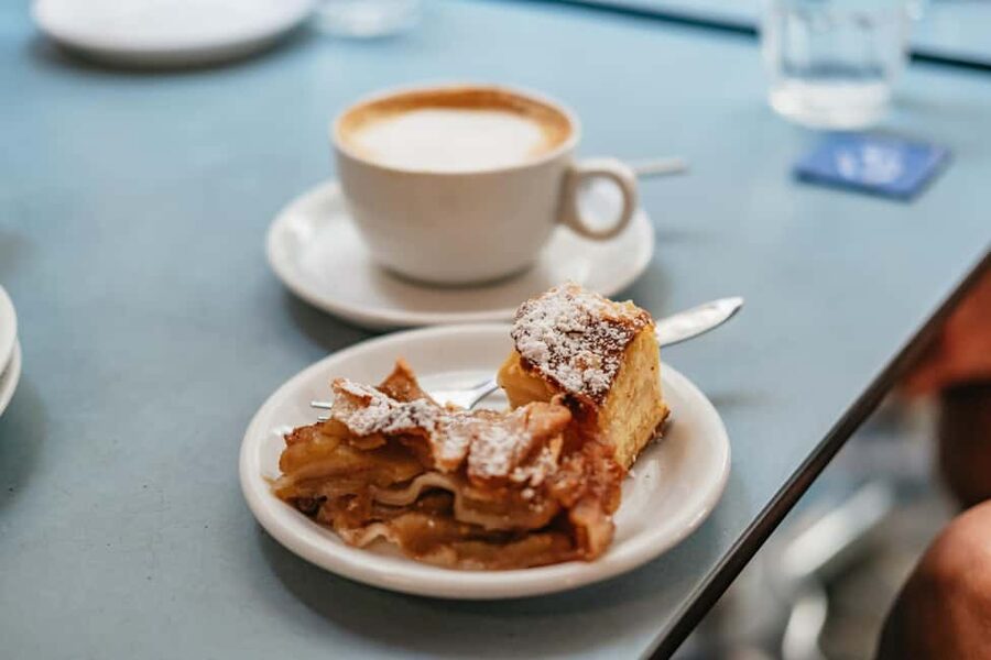 Hungry in Vienna? A Food Lover’s Coffee & Market Walk - Coffee, strudel, and a useful first look at Vienna