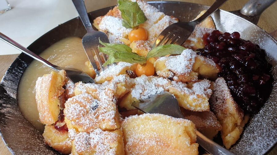 Innsbruck: Sweets & Coffee Tour - Private Guided Tour - Key points at a glance