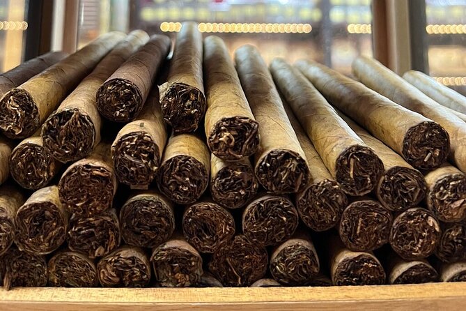 Little Havana Walking Tour – Food Tastings, Traditions & Music - A sweet break at Churromanía
