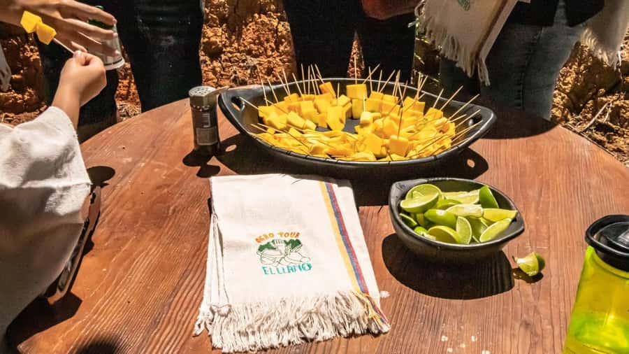 Medellin: Coffee and fruit tour - Guides who make the difference