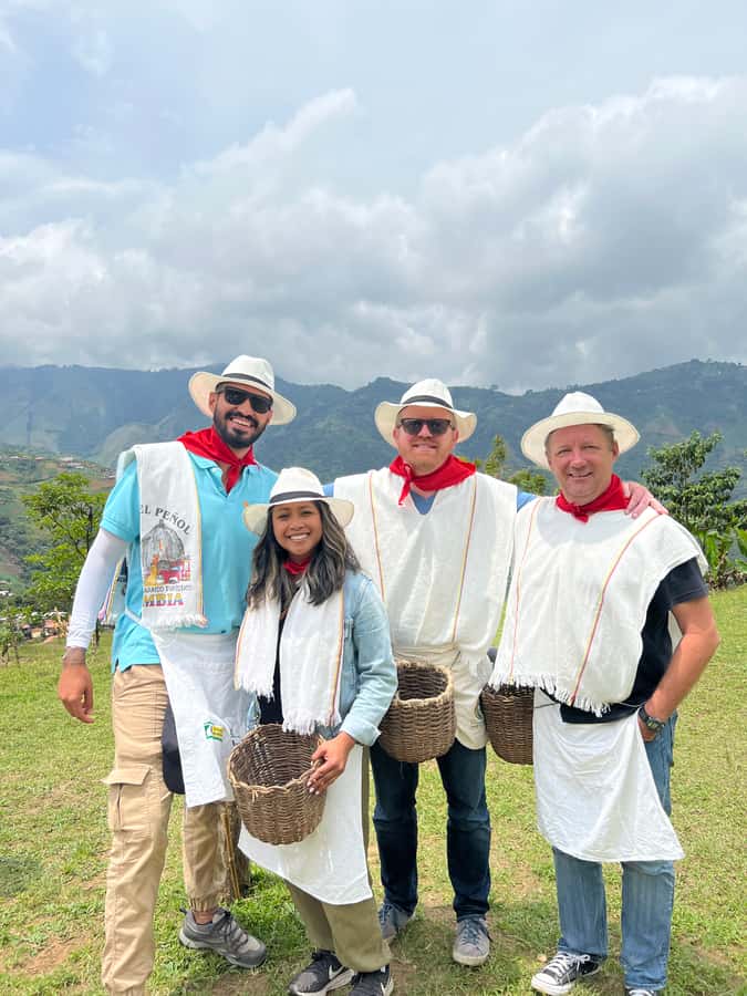 Medellín: Coffee Tour Experience at a Coffee Farm - From Medellín streets to an Envigado coffee farm
