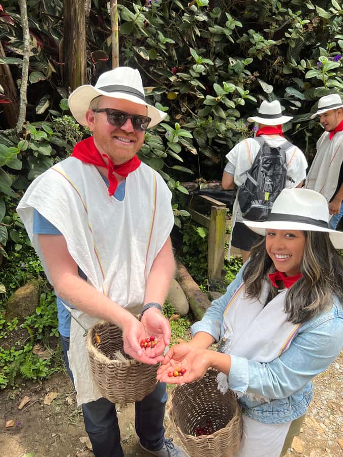 Medellín: Coffee Tour Experience at a Coffee Farm - Walking the plantation’s ecological routes