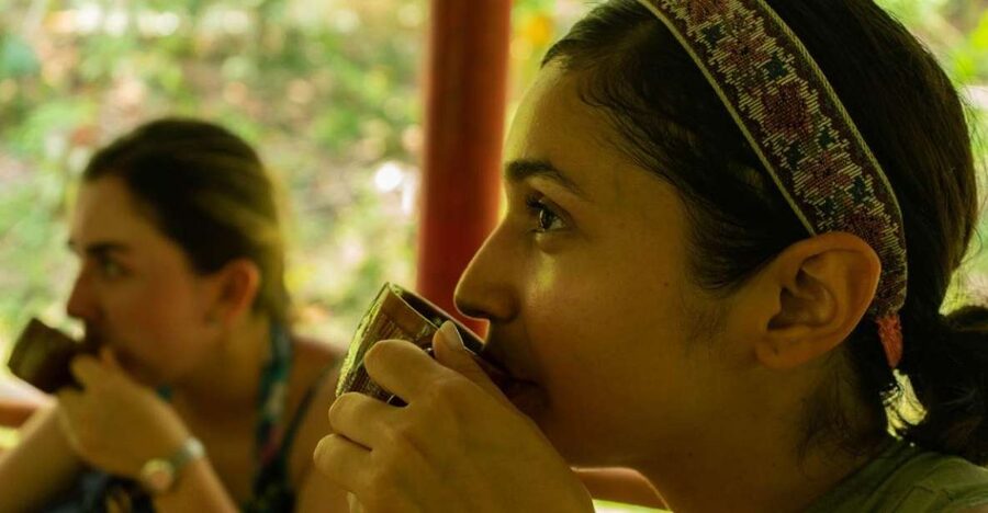 Minca: Full-Day Coffee and Cocoa Tour from Santa Marta - Lunch in a bamboo house