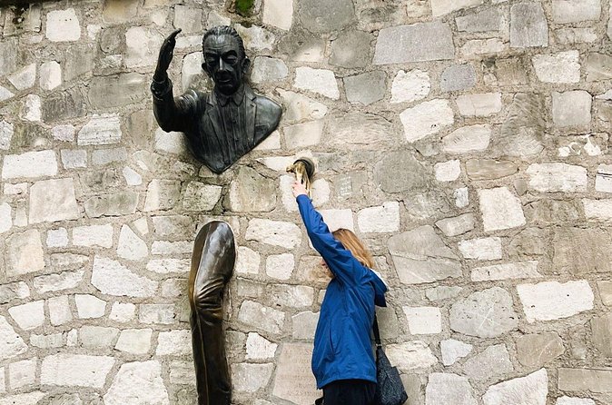 Montmartre & Sacré Coeur : Museum & Coffee In A Tiny Group Tour - The vineyard and Maison Rose