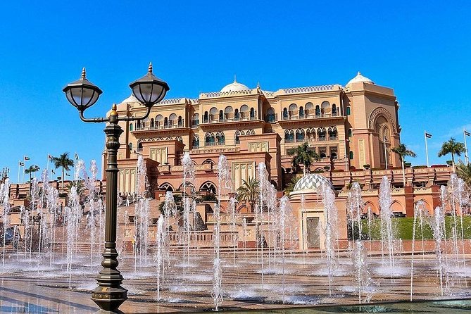 Private Abu Dhabi City Tour with Gold Coffee at Emirates Palace - Emirates Palace and the 45-minute luxury pause