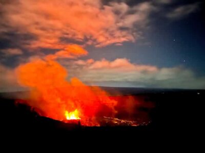 Private Big Island Tour:Coffee, Beaches,Volcanos & Waterfall