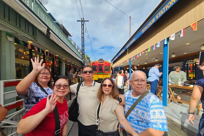 Private Floating Market, Train Market and After Rain Cafe Tour - Damnoen Saduak: two hours on the canals
