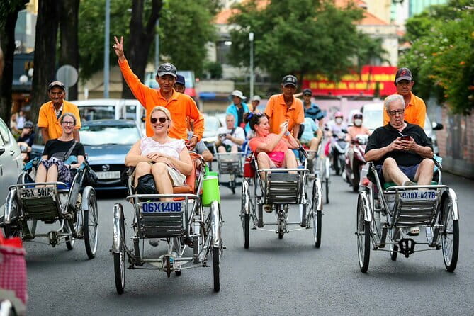 Private Ho Chi Minh City Tour from Port & Vietnamese Egg Coffee - Ben Thanh Market for souvenirs and street food