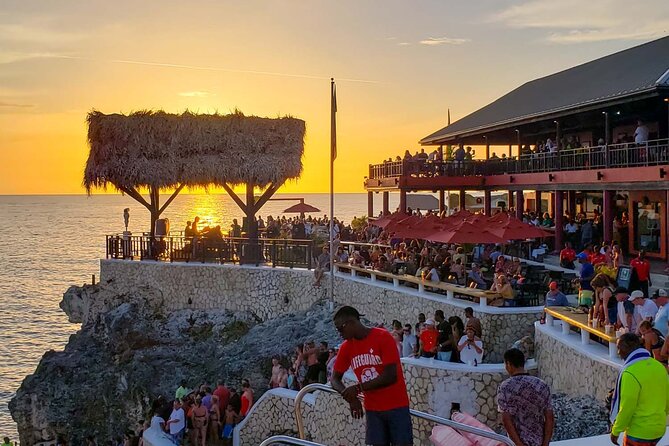 Private Seven Mile Beach and Rick’s Café Tour From Negril Hotels - Two classic Negril stops in one afternoon