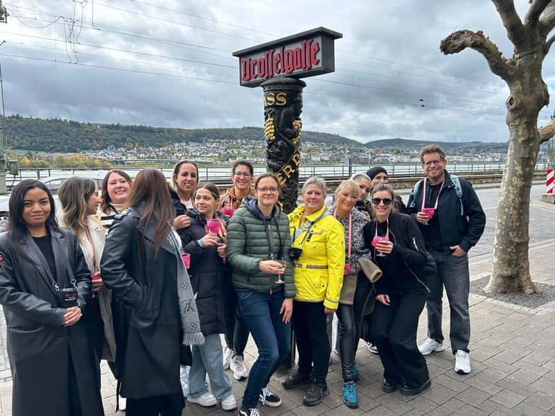 Rüdesheim: City tour with music, wine, and Rüdesheim coffee - Rain, walking, language, and mobility