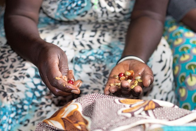 Rwandan Coffee Experience - Roasting and grinding the coffee by hand