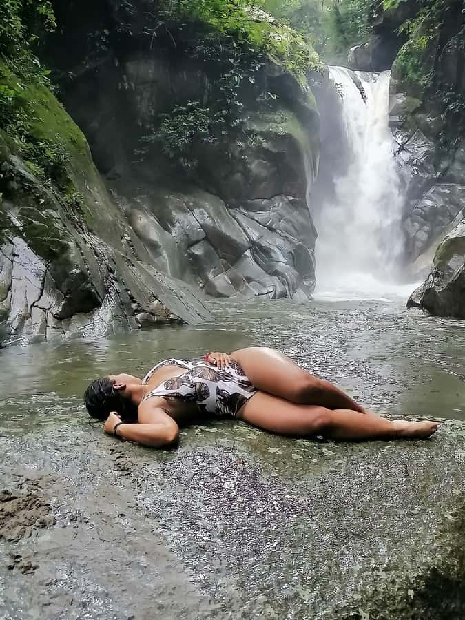 Santa Marta: Minca Coffee, Cocoa, & Waterfall Full-Day Trip - Cooling off in the Minca River pools