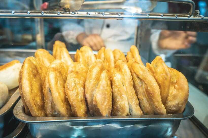 Shanghai Coffee & Breakfast Tour - Two local cafes and Shanghai coffee culture