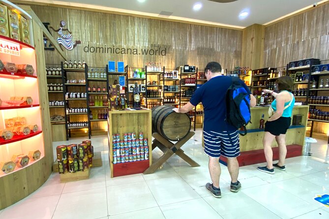 Shopping tour Punta Cana rum cigars coffee larimar chocolate souvenirs mamajuan - The Tobacco Museum and cigar tasting