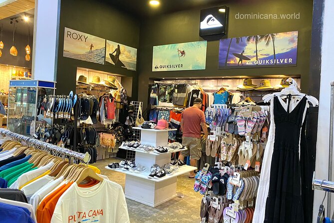 Shopping tour Punta Cana rum cigars coffee larimar chocolate souvenirs mamajuan - More than souvenirs: cosmetics and everyday goods