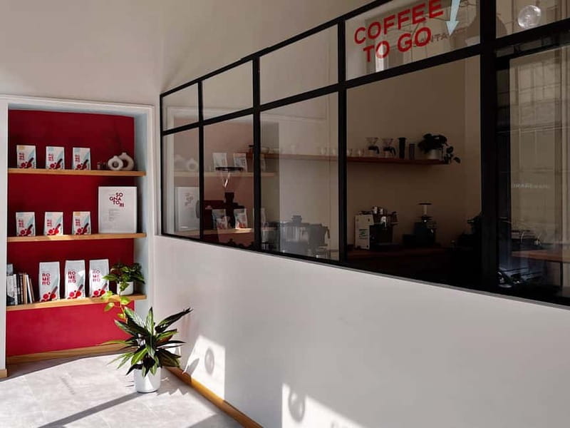 The Specialty Coffee Roastery Tasting Experience in Turin - Starting With a Welcome Batch Brew