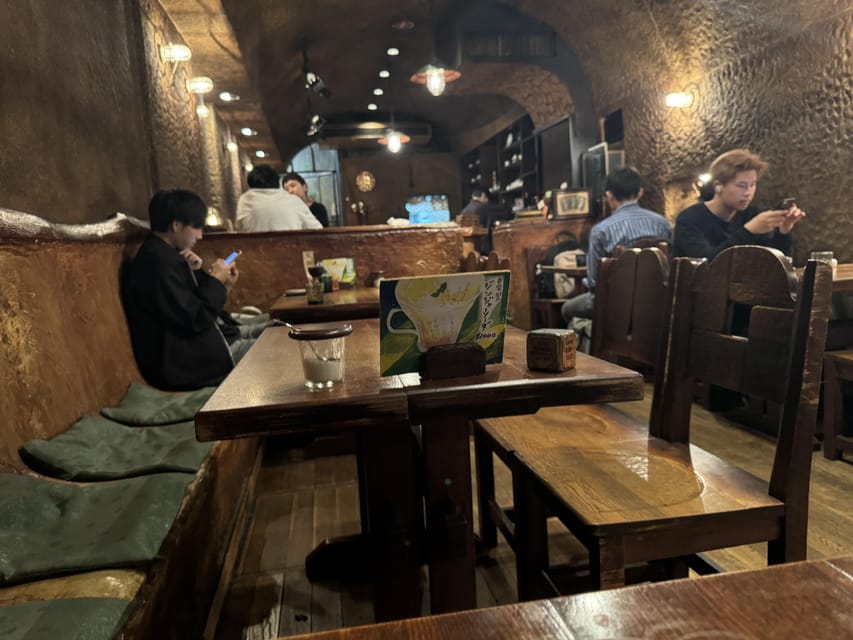 Tokyo's Neighborhood Digs: Coffee, Records & Vintage Vibes - Who will get the most from this tour
